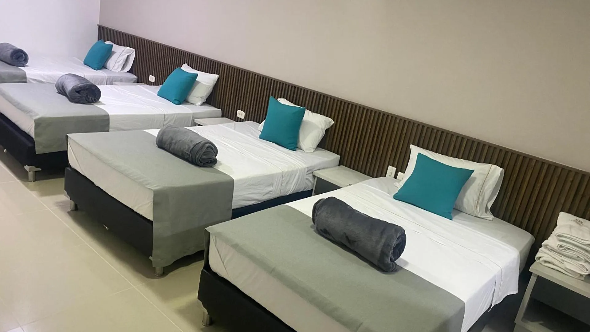 Hotel La 70 Gold Medellín 0*,  Colombia